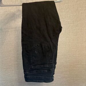 Old Navy Rockstar Super Skinny Distressed Jeans